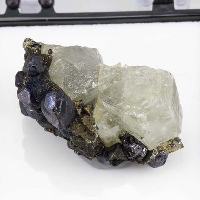 Fluorapatite with Chalcopyrite, Sphalerite