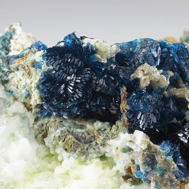 Veszelyite with Hemimorphite