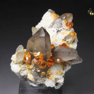 gem GARNET var. SPESSARTINE, QUARTZ var. SMOKY