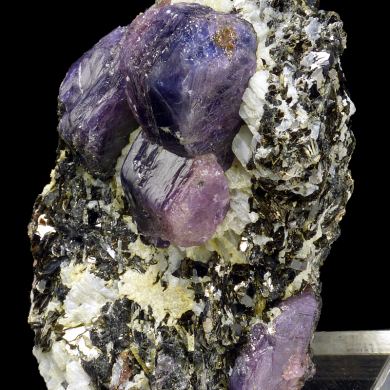 Corundum var. sapphire