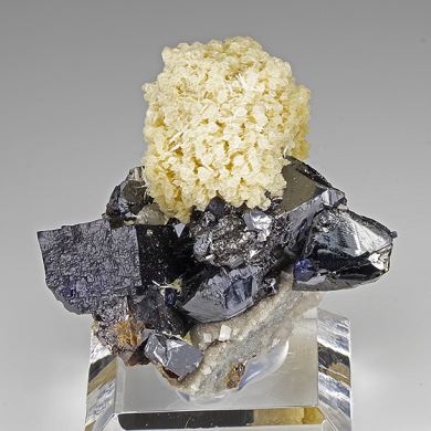 Sphalerite with Barite, Fluorite