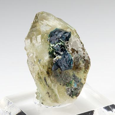 Veszelyite with Phillipsburgite, Chrysocolla, Beudandite, Quartz