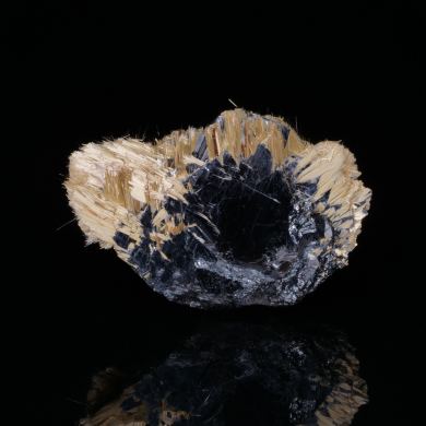 RUTILE on HEMATITE - Novo Horizonte, Bahia, Brazil
