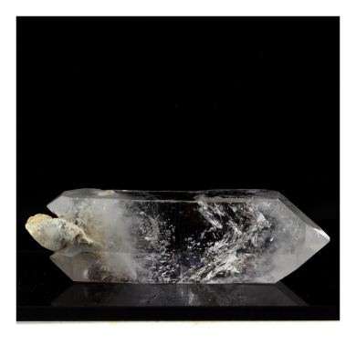 Quartz. 250.0 ct.