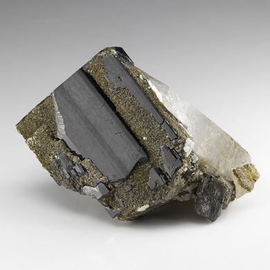 Ferberite with Quartz, Muscovite, Calcite