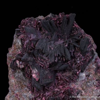 Erythrite