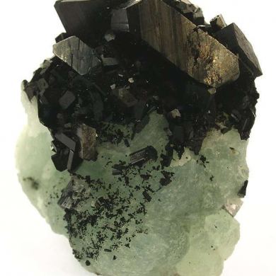 Babingtonite on Prehnite