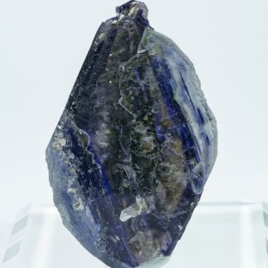 Fluorite (spinel twin) with Calcite