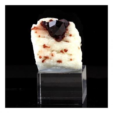 Spessartite Garnet + Orthoclase. 234.5 ct.