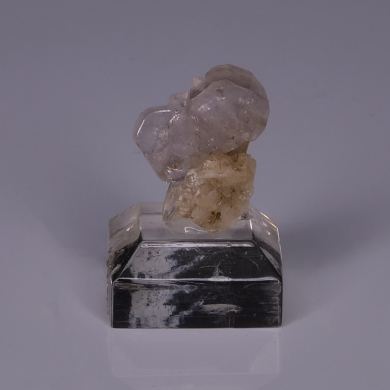 FLUORAPATITE - Dara-e-Pech pegmatite field, Dara-e-Pech District, Kunar, Afghanistan