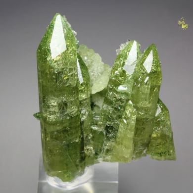 gem VESUVIANITE