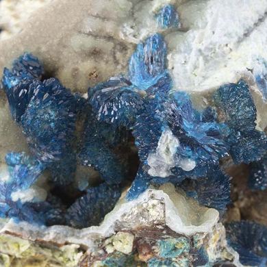 Veszelyite with Hemimorphite