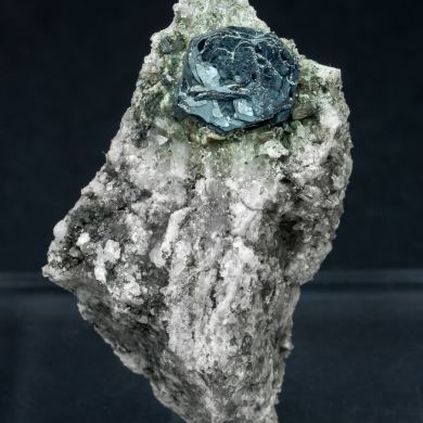 Hematite (variety iron rose)