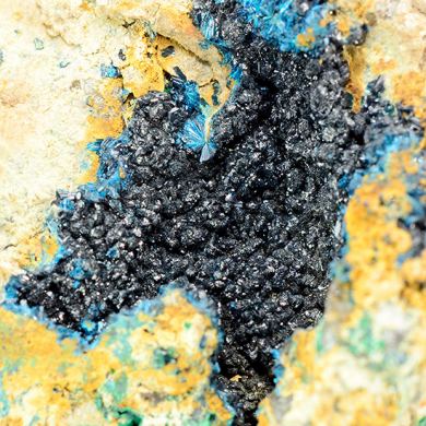 Clinoclase with Cornwallite