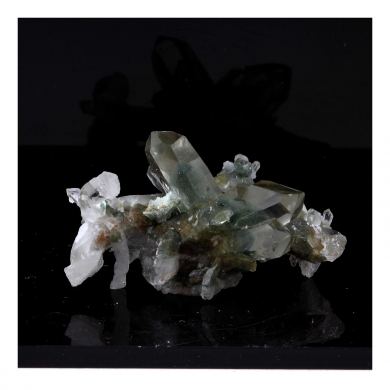 Quartz + Chlorite. 72.0 ct.