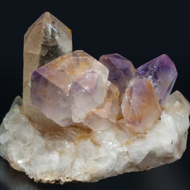 Quartz (variety amethyst)
