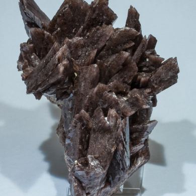Axinite (Group)