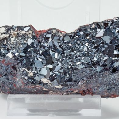 Cuprite with Dickite