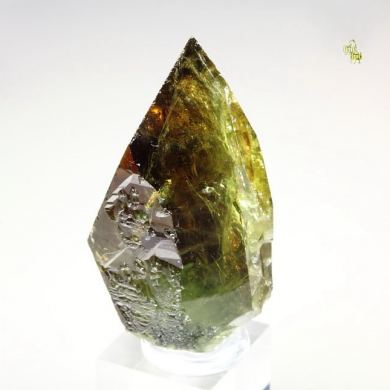 gem TITANITE twinned