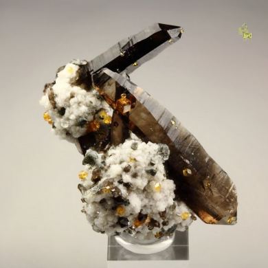 QUARTZ var. SMOKY, gem GARNET var. SPESSARTINE