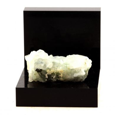 Albite + Epidote. 55.0 ct.