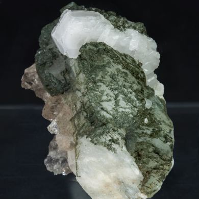 Fluorapatite with Albite, Chlorite and Quartz