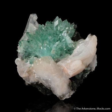 Fluorapophyllite with Heulandite