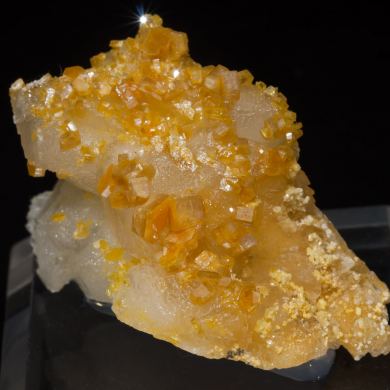 Mimetite with Calcite
