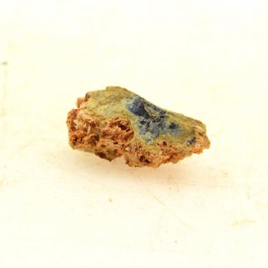 Bismuth + Zavaritskite + Russellite. 9.0 ct.
