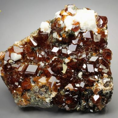 gem GARNET var. SPESSARTINE, VESUVIANITE