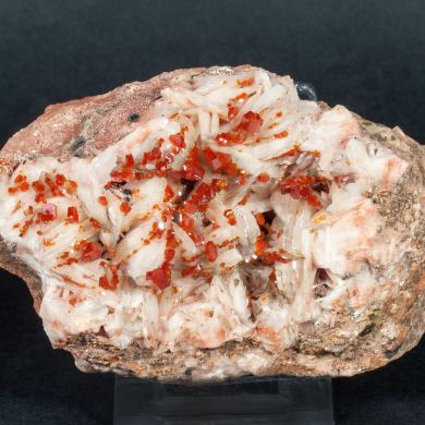 Vanadinite with Baryte