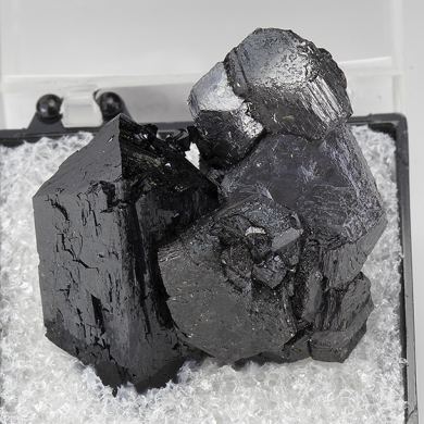 Ilvaite with Sphalerite, Epidote, Arsenopyrite