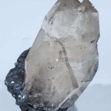 Quartz (variety smoky) with Ferberite