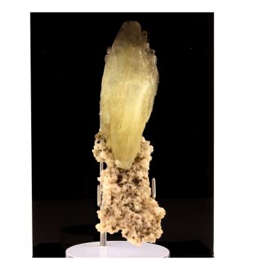 Calcite, Dolomite, Chalcopyrite.