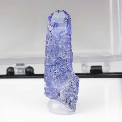 Zoisite var. Tanzanite