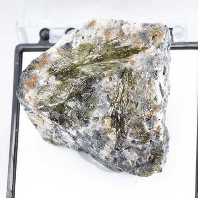 Olivenite with Chlorargyrite