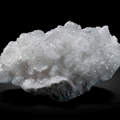 Imayoshiite with Bultfonteinite, Tobermorite (Group) and Andradite