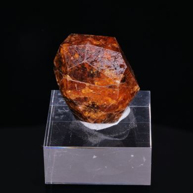 GARNET var. HESSONITE - Nani Hill, Tanzania