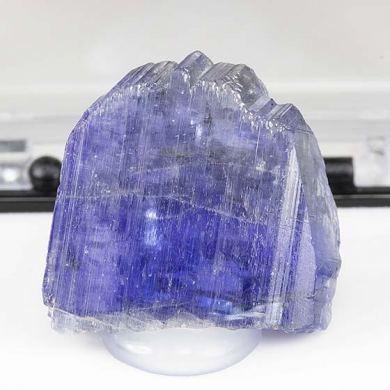 Zoisite var. Tanzanite