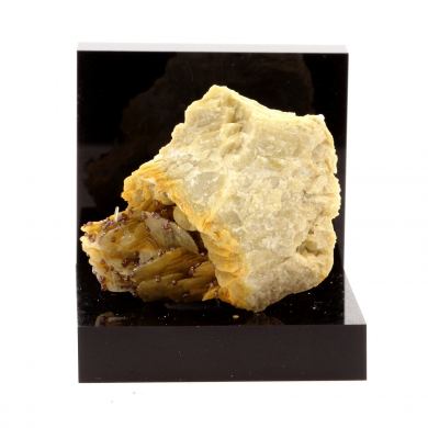 Sphalerite, Siderite, Quartz.