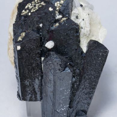 Ilvaite with Calcite and Pyrite
