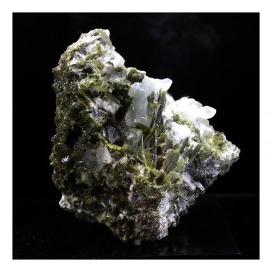 Quartz, Epidote, Byssolite.