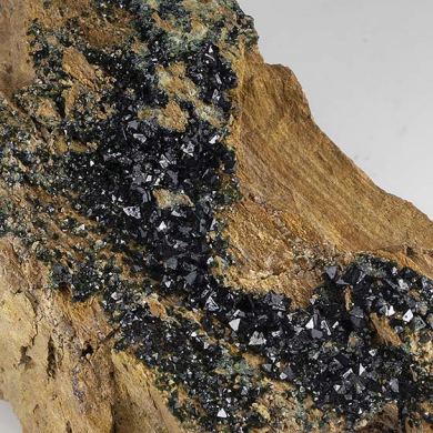 Libethenite