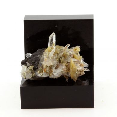Siderite, Quartz, Pyrite, Bournonite.