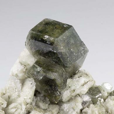 Fluorapatite with Albite