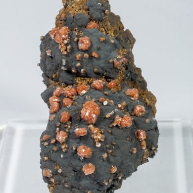 Vanadinite on manganese oxides