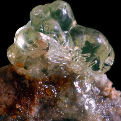 Opal var. hyalite CRAZY FLUORESCENCE