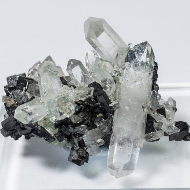 Babingtonite, Quartz