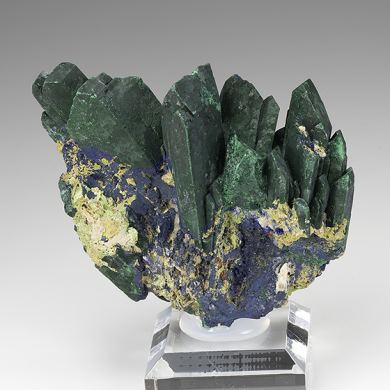 Malachite replacing Azurite