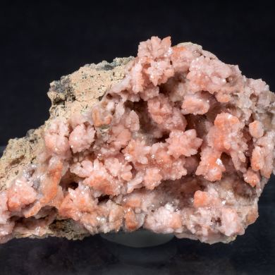 Quartz (variety rose quartz)